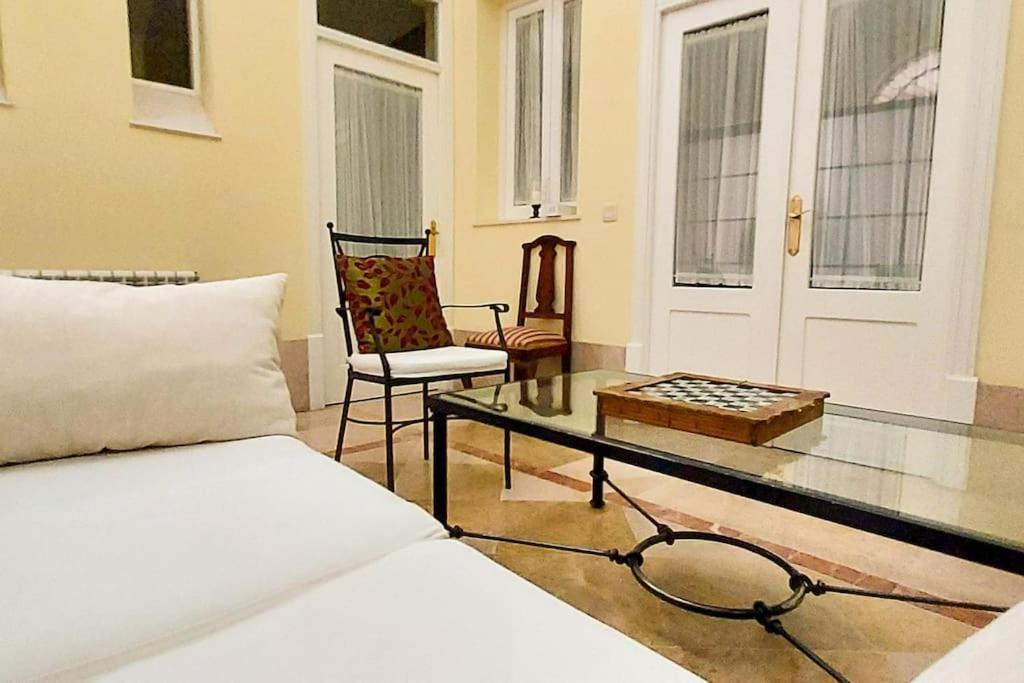 Apartamento J Costa 15- Alameda Hercules Sevilla Buitenkant foto